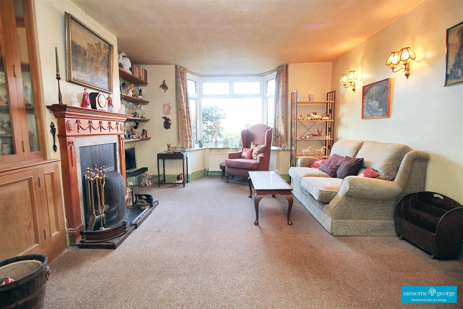 3 bed property in Victoria Road, Reading